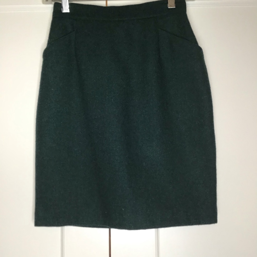 Wool skirt